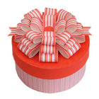 Cilindro de papel - rosa de empacotamento dado forma da caixa de presente para o bolo de aniversário