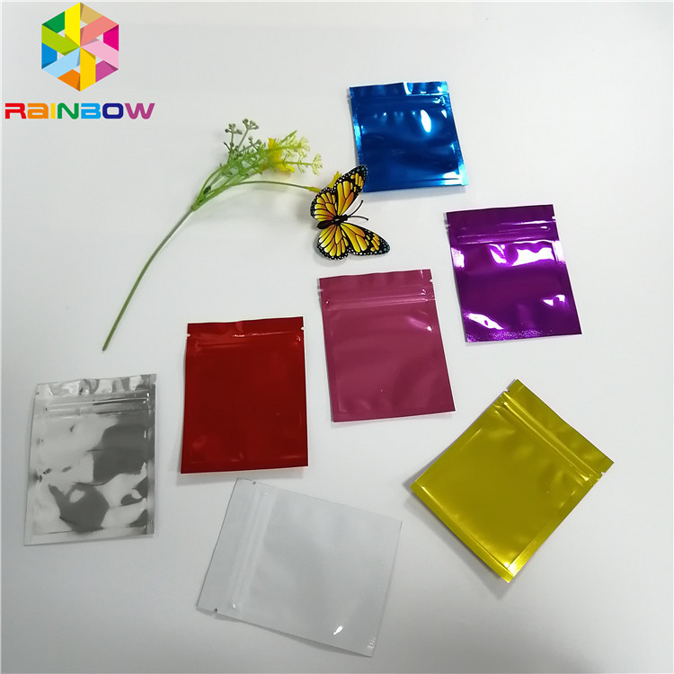 Os malotes plásticos coloridos que empacotam a folha de alumínio da soldadura térmica ensacam a prova do cheiro