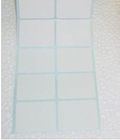 A etiqueta adesiva do papel branco do retângulo etiqueta Unprinted no rolo