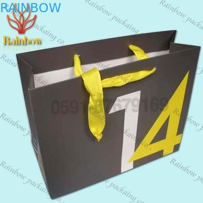 Sacos de papel de compra personalizados para cosméticos com punho torcido