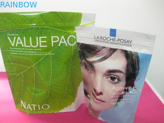 O empacotamento cosmético dos malotes plásticos da impressão representa acima La Roche Posay