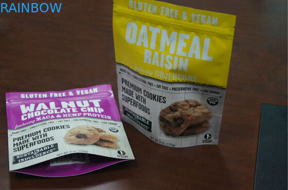 O petisco plástico do produto comestível que empacota Doypack com Ziplock projeta dentro