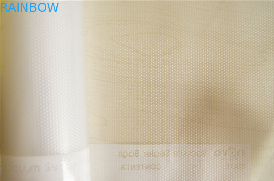 O material de nylon plástico do PE e a superfície de gravação que seguram o saco de empacotamento do aferidor do vácuo da poupança do alimento da categoria comercial rolam