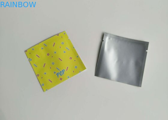 O empacotamento pequeno dos malotes plásticos de alumínio levanta-se o saco do sem-fim de pesca da isca com janela clara