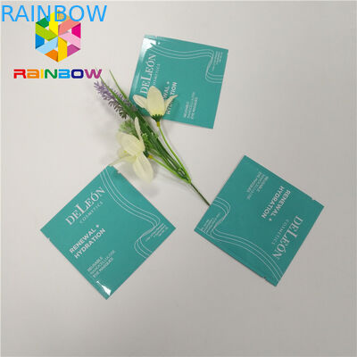 O costume lateral do selo três impresso levanta-se o saco dos cosméticos da folha de alumínio dos malotes