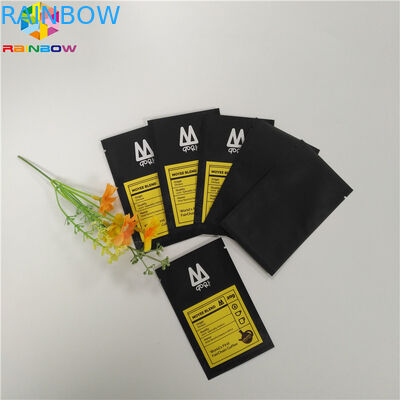 A cor preta pequena levanta-se a folha de alumínio selada lado de Mylar do malote três do zíper