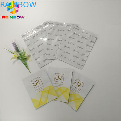 A folha plástica biodegradável ensaca a máscara facial selada três lados que empacota para o cosmético