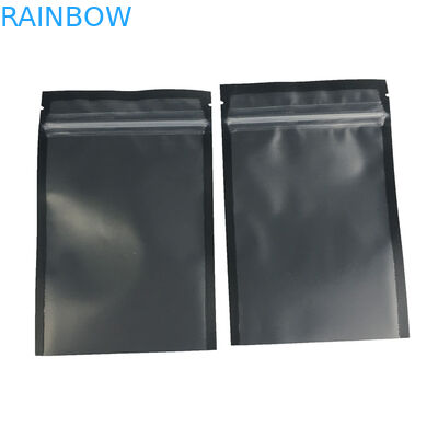 A janela dianteira clara levanta-se a superfície matte do preto da prova do cheiro do produto comestível do malote do zíper