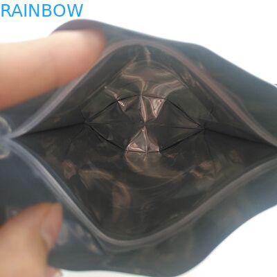 Umidade - Ziplock Nuts dos biscoitos da prova levantam-se malotes