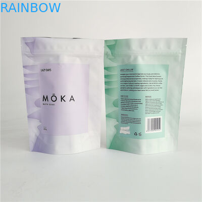 Esteja acima o corpo Ziplock do malote esfregam o saco de empacotamento para o sal de banho com folha para dentro