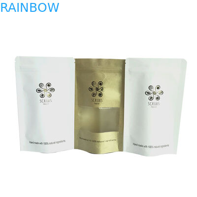 Os sacos de empacotamento do café do papel de embalagem estão acima dos sacos para o empacotamento do café