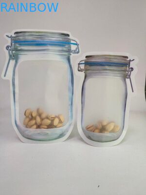 A forma especial ensaca sacos lustrosos do suporte acima com os sacos de plástico do zíper para o empacotamento das porcas