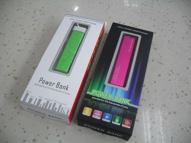 Projeto personalizado que dobra-se entregando a caixa de papel que empacota com a janela para o banco do poder