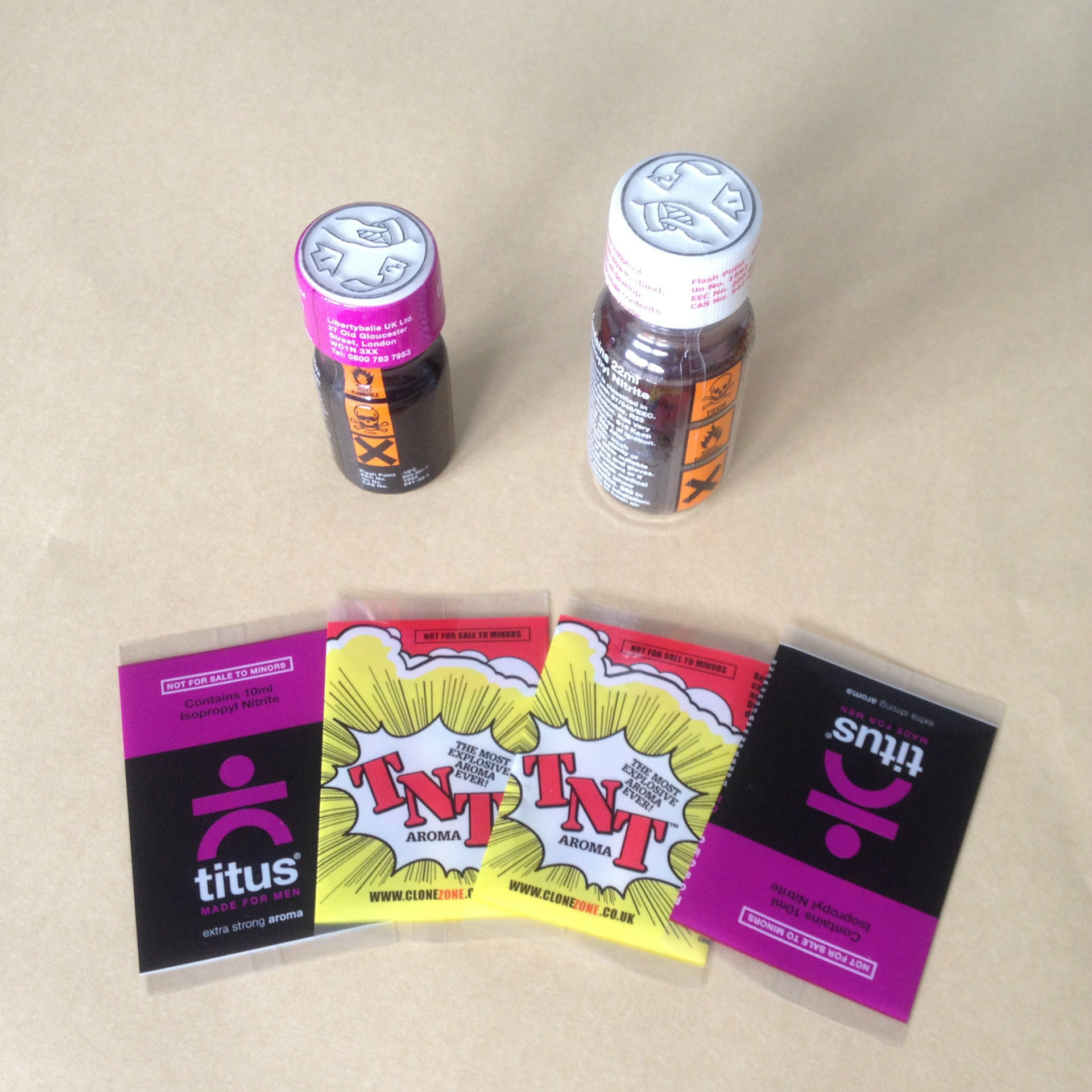 Etiquetas feito-à-medida da luva do psiquiatra do pvc para etiquetas de empacotamento da garrafa