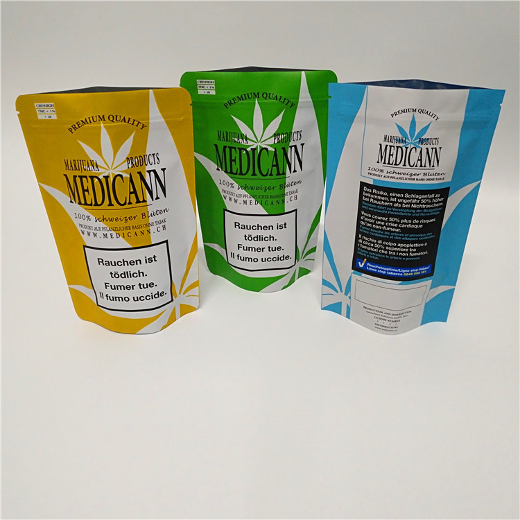 CBD removem ervas daninhas do plástico de Mylar da folha levantam-se o cheiro hermético do malote resistente