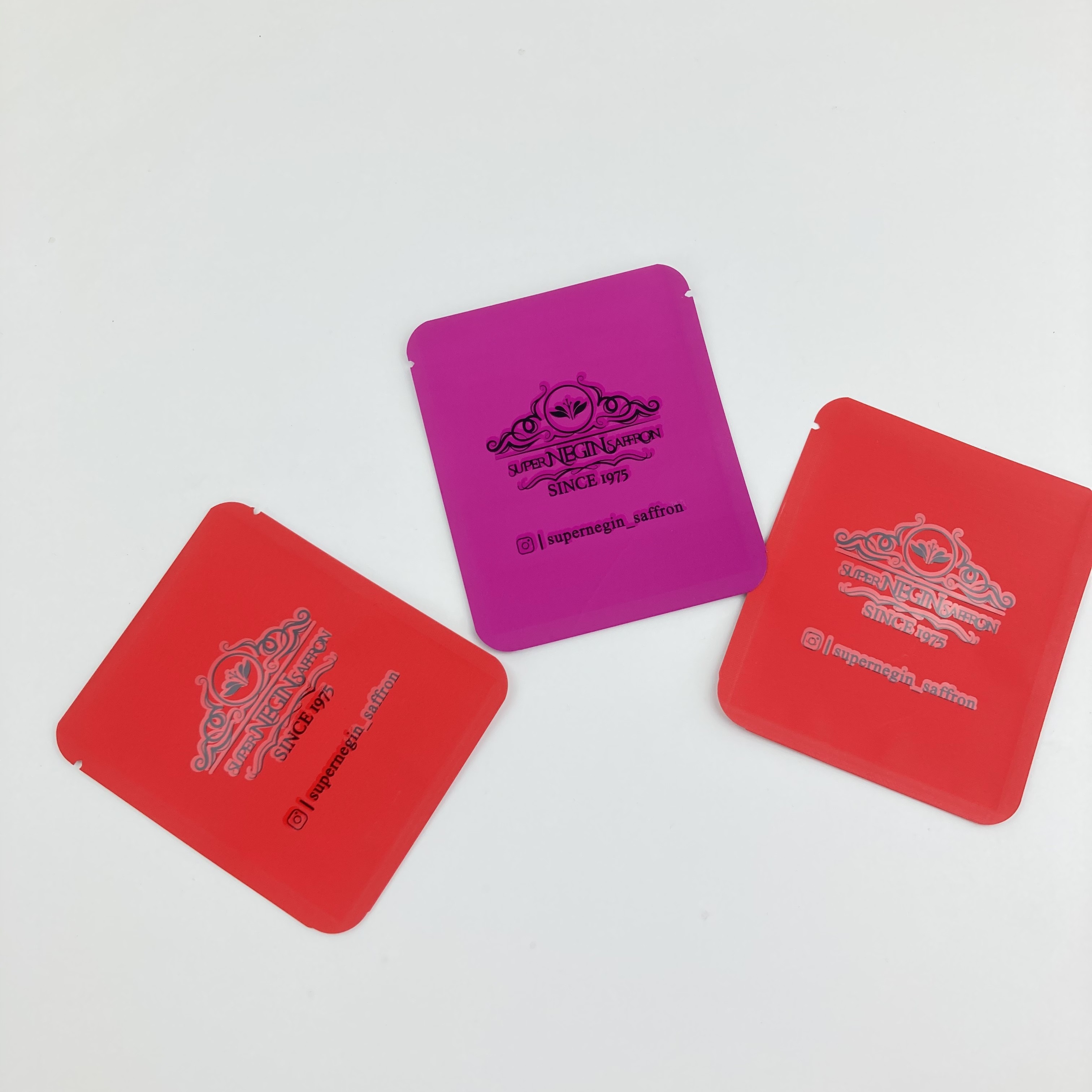 O resíduo metálico feito sob encomenda por atacado do chá da semente do empacotamento de alimento da folha de alumínio ensaca horizontalmente as porcas que empacotam o saco