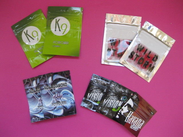 Sacos de empacotamento personalizados OEM do incenso erval com fechamento do fecho de correr