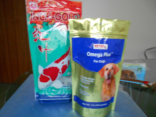 O Gravure 130mic impresso armadilha levanta-se sacos para alimentos para animais de estimação