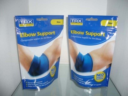 O esporte imprimiu levanta-se os malotes plásticos que empacotam com o entalhe do Ziplock/rasgo